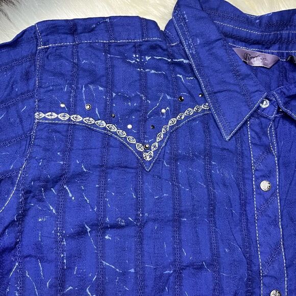 Rock 47 navy blue embroidered/studded button down sz XL - Picture 2 of 7